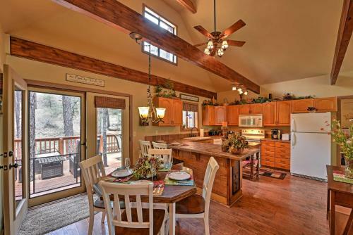 Prescott Cabin With Beautiful Forest Views And Deck!