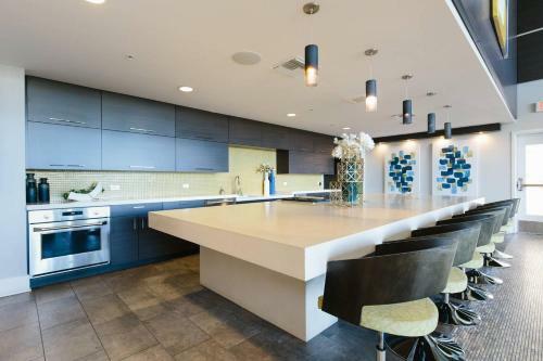 Apartamento Beautiful 2 Br/2 Ba With Pool & Gym By Howard