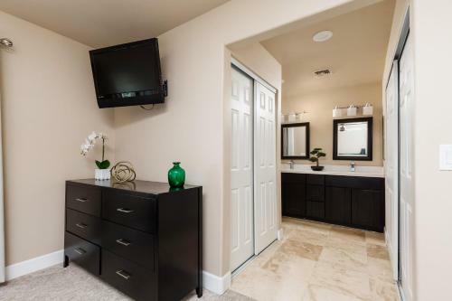 Scottsdale - 12651 N 65th Place