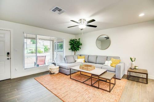Amazing Modern Remodel Near Old Town With Heated Pool