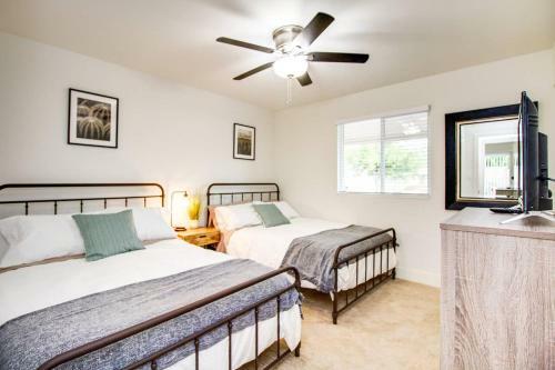 Amazing Modern Remodel Near Old Town With Heated Pool