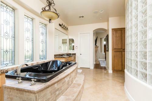 Scottsdale - 8334 E Nightingale Star Dr
