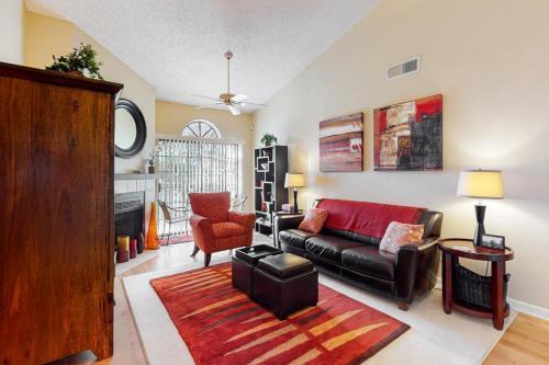 La Contessa Condo
