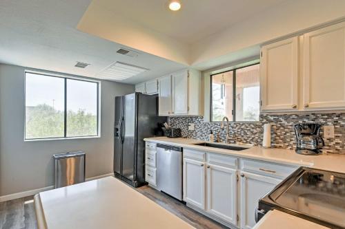 Apartamento Getaway With Pool And Spa 5 Mi To Talking Stick Golf!
