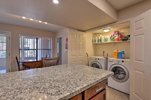 Condo W/pool & Tennis - 4 Mi To Talking Stick
