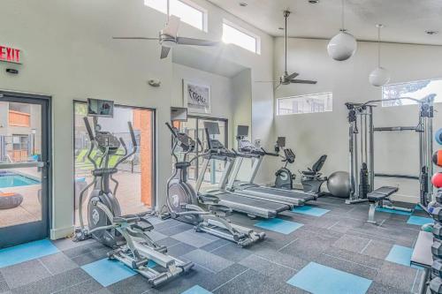 Apartamento Modern 1br With Heated Pool #134 By Wanderjaunt