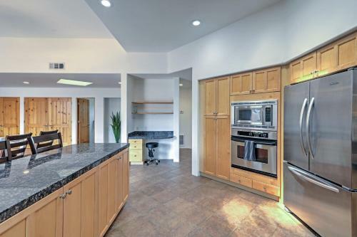 Modern Sedona Home - Steps To Sugar Loaf Hiking!