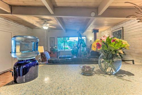 Unique Uptown Townhome With Spacious Yard And Fire Pit