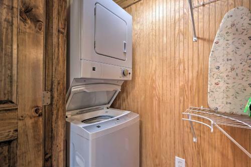 Show Low Home With Deck And Grill - 13 Mi To Hon-dah!