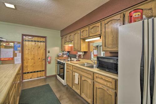 Show Low Home With Deck And Grill - 13 Mi To Hon-dah!