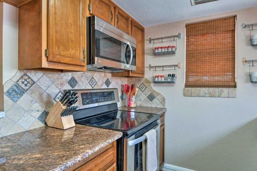 Tempe Condo W/ Pool - Near Downtown & Asu!