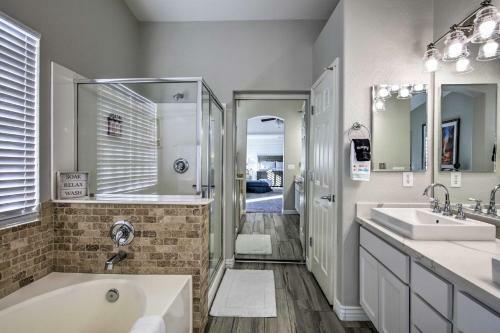Tasteful Surprise Escape With Private Outdoor Pool!