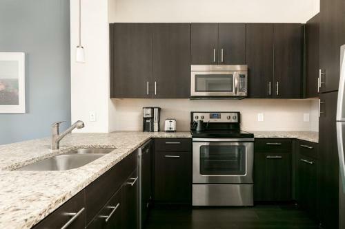 Apartamento Phenomenal 2br/2ba With Pool & Gym By Howard