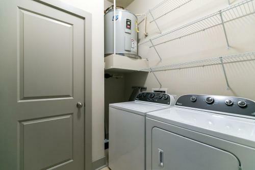 Apartamento Phenomenal 2br/2ba With Pool & Gym By Howard