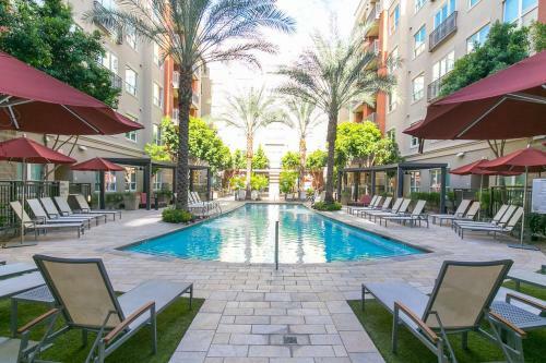 Apartamento Phenomenal 2br/2ba With Pool & Gym By Howard
