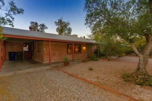 Readers Holmes 2br By Casago