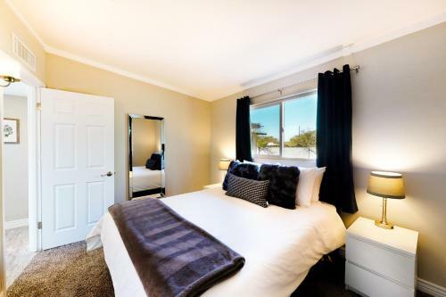 Cozy Tucson Retreat