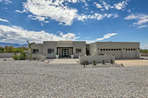 Secluded Tucson House With Pool - 18 Mi To Ua!
