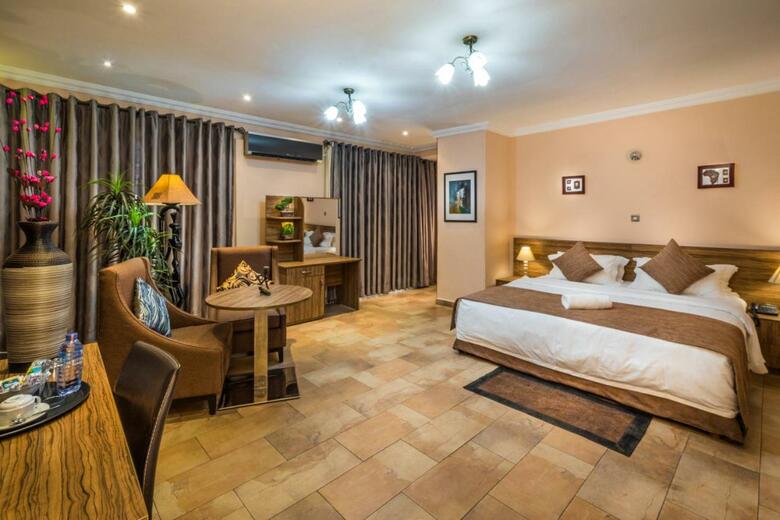 Midindi Hotel