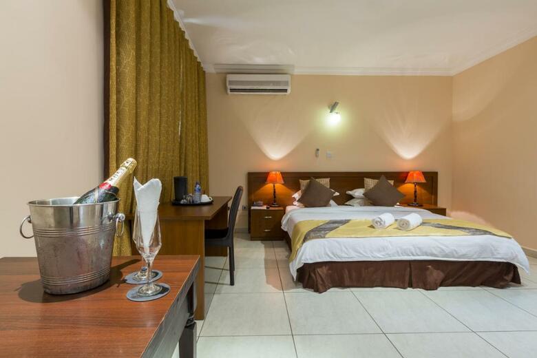 Midindi Hotel