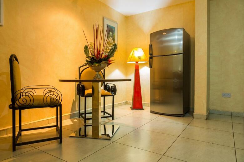 Midindi Hotel