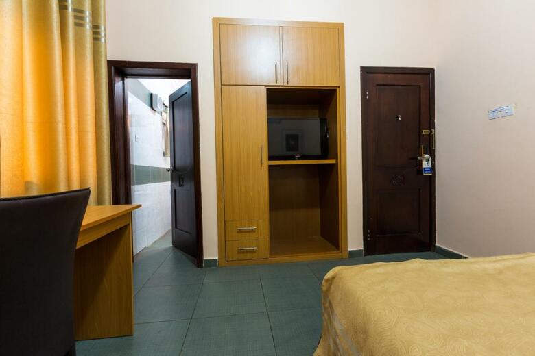 Midindi Hotel