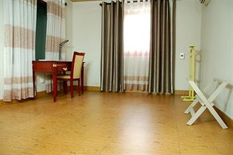 Luxe Suites Hotel