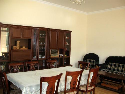 Hostal Guesthouse Lenjeri