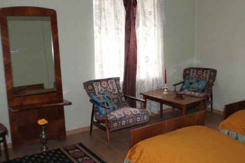 Hostal Tlt Guest House