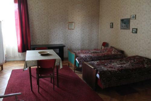 Hostal Tlt Guest House