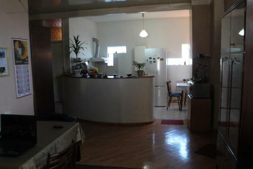 Hostal Tlt Guest House