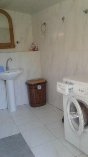 Hostal Welcome To Ushba