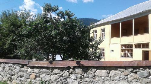 Hostal Welcome To Ushba