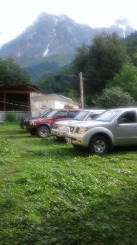Hostal Welcome To Ushba