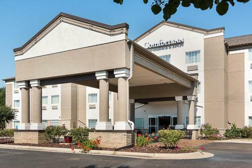 Hotel Comfort Inn