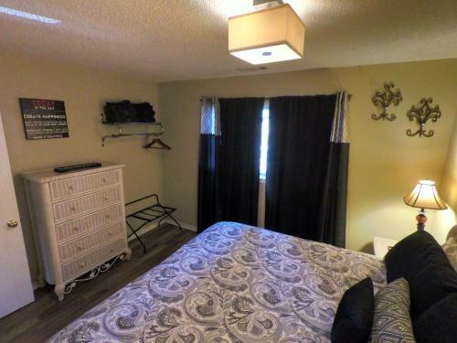 Bed & Breakfast Tradewinds Lodging