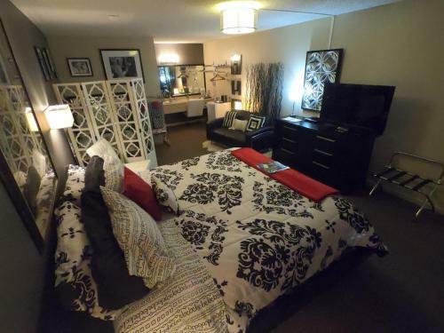 Bed & Breakfast Tradewinds Lodging