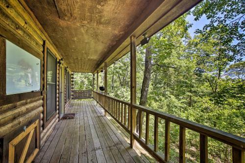 Secluded Studio With Deck, About 8 Miles To Beaver Lake!