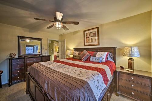 Lakefront Retreat With Dock And Beach 2 Miles To Golf