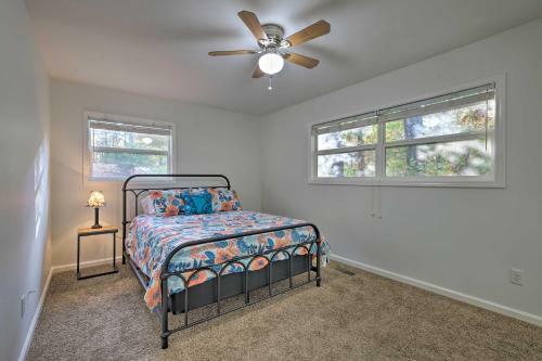 Serene Hideaway With Deck About 2 Miles To Trails!