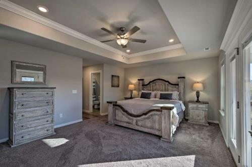 Holiday Island Beaver Lake Escape With Views!