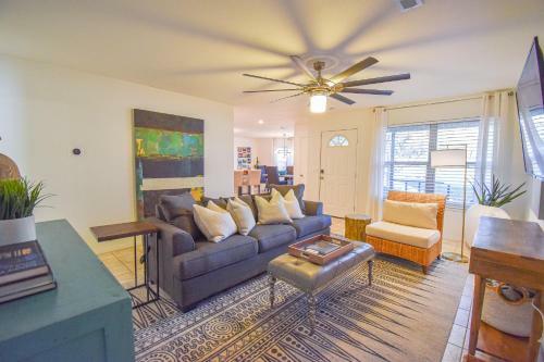 Beck H?us 3 Br Near Ua Ce?tral Location!