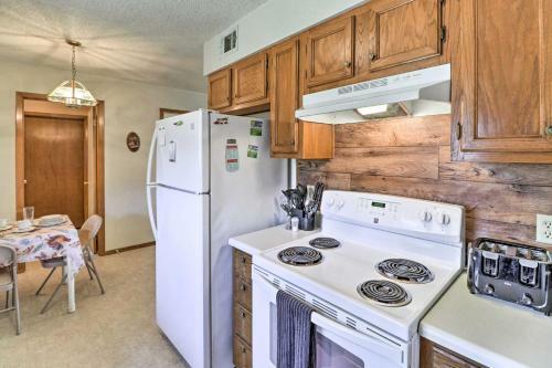 Charming Heber Springs Home Near Greers Ferry Lake