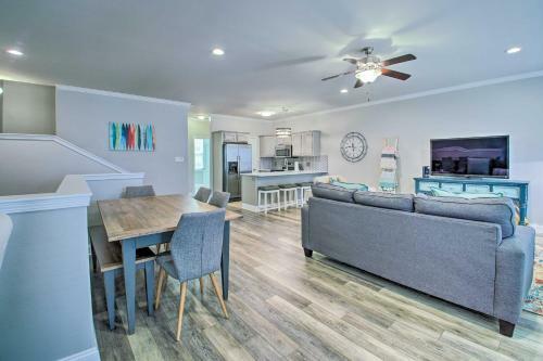 Hot Springs Home With Dock Access And Lake View!