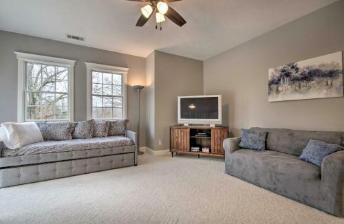 Family-friendly Norfork Lake Retreat Private Pool