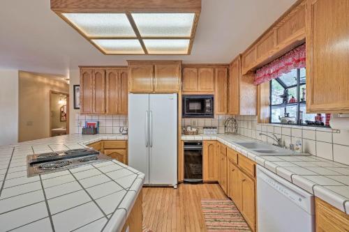 Peaceful Arnold Home With Hot Tub-mins To Bear Valley
