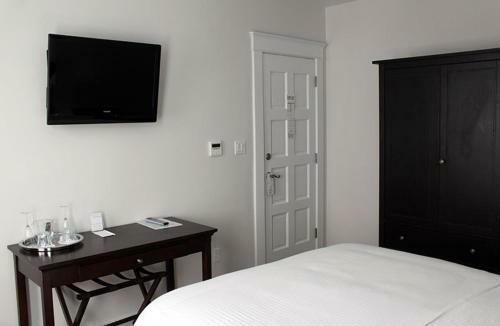 Hotel The Edgewater