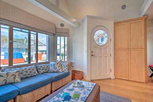Catalina Island Home Walk To Main St Beach!