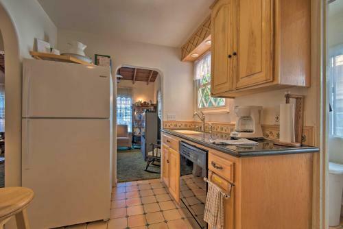 Catalina Getaway Walkable Location