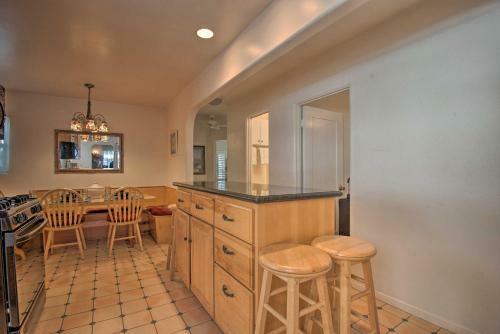 Catalina Getaway Walkable Location
